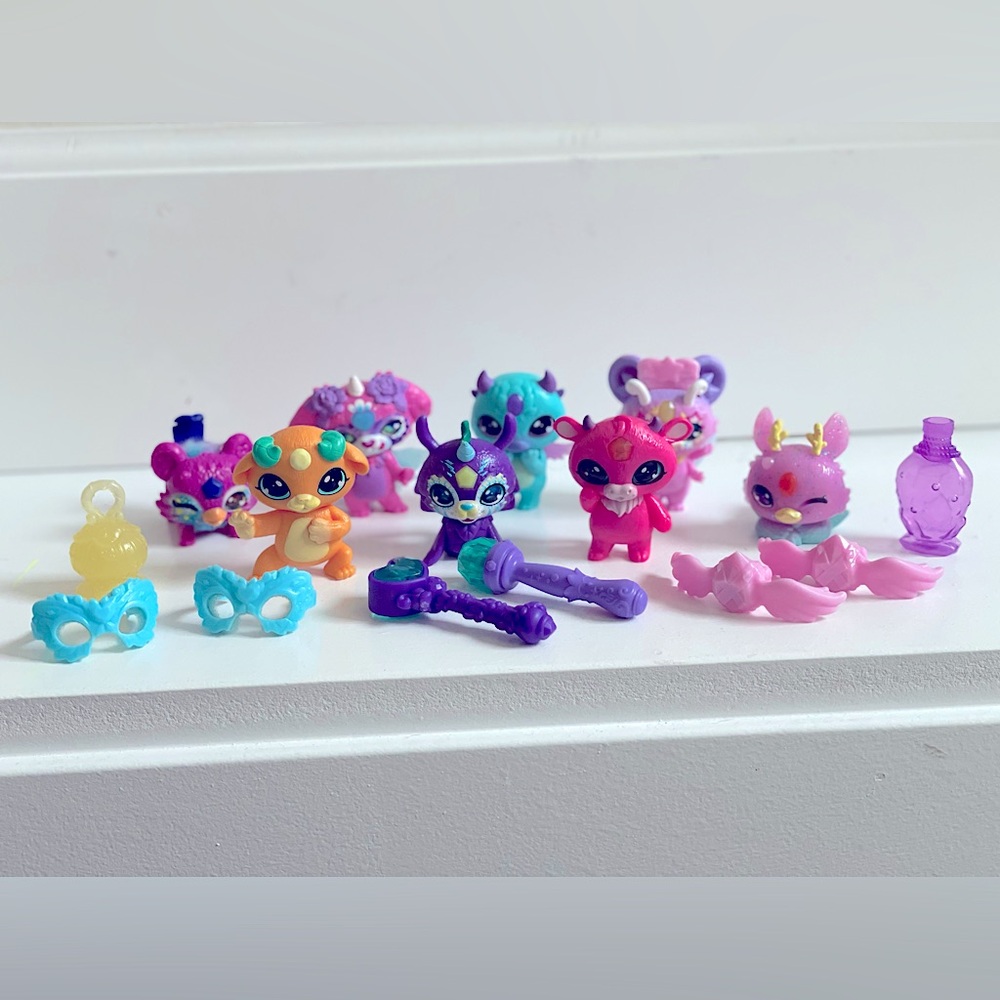 💫🧞‍♀️🧚🏻‍♀️✨ LOT of 8 - 2” Magic Mixie Mixlings and accessories